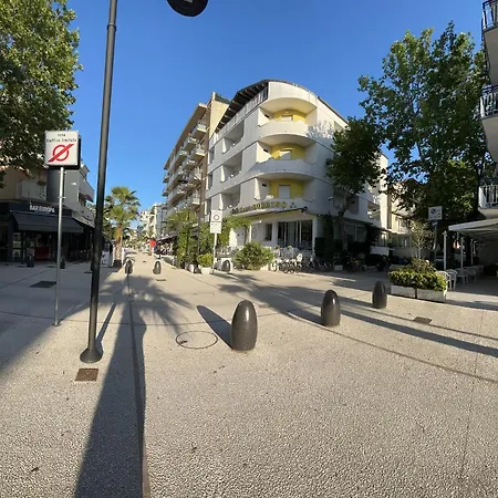 Hotel Sorriso Cattolica Exterior photo